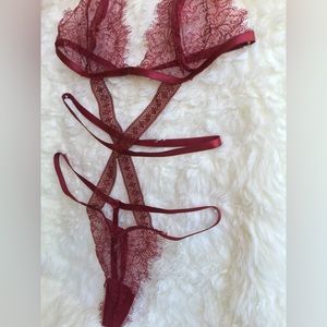 Roma Eyelash Wish Teddy Strappy Floral Red Lace G-String Lingerie Women’s Small